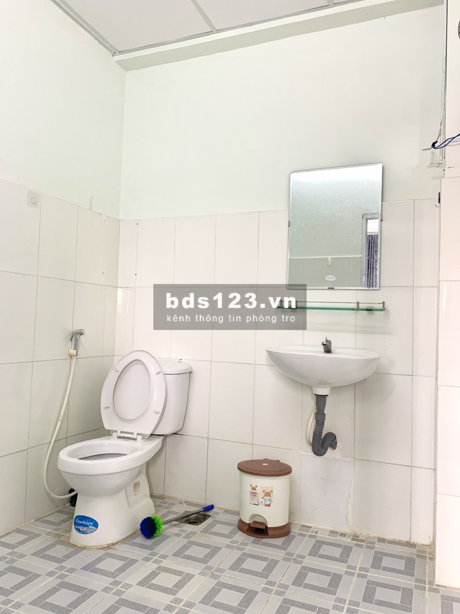 Cho thuê căn hộ dịch vụ ngay Ngã Tư Bảy Hiền, có sẵn đầy đủ nội thất