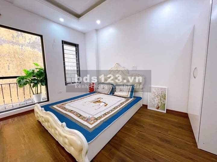 10 Phòng khép kín, Doanh thu 50tr/tháng DT 50M Bán Nhà Quận Cầu Giấy Giá: 6.6 tỷ