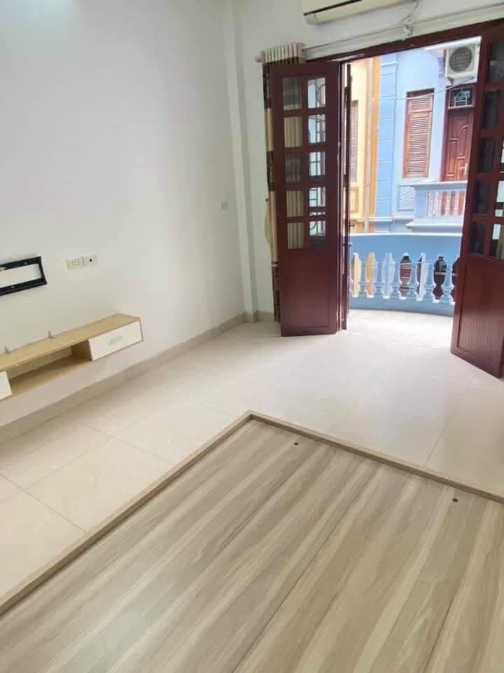Bán nhà Quan Nhân, Thanh Xuân, ngõ ô tô, nhà đẹp ở ngay, dt 45m2 x 5 tầng, chỉ hơn 4 tỷ