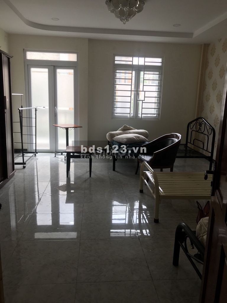 Cho thuê dài hạn Nhà riêng HXT Bạch Đằng, Phường 2, Quận Tân Bình- thiết kế phòng sàn trống suốt