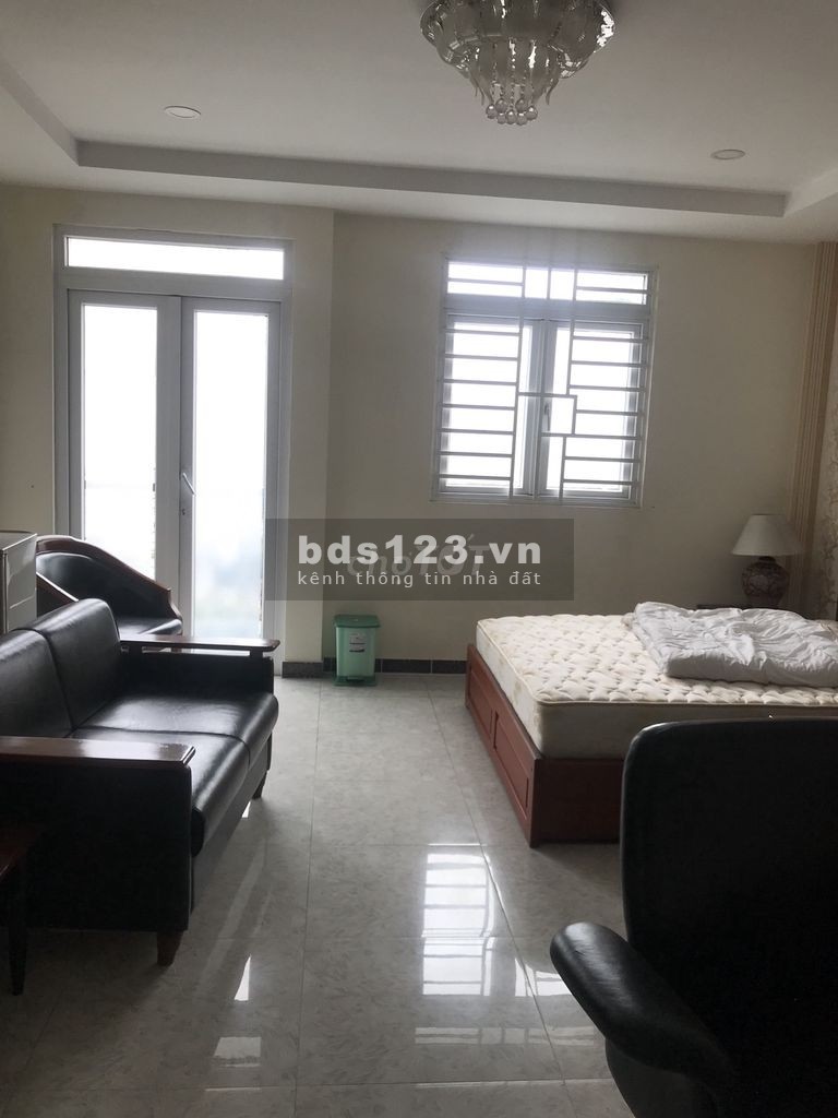 Cho thuê dài hạn Nhà riêng HXT Bạch Đằng, Phường 2, Quận Tân Bình- thiết kế phòng sàn trống suốt