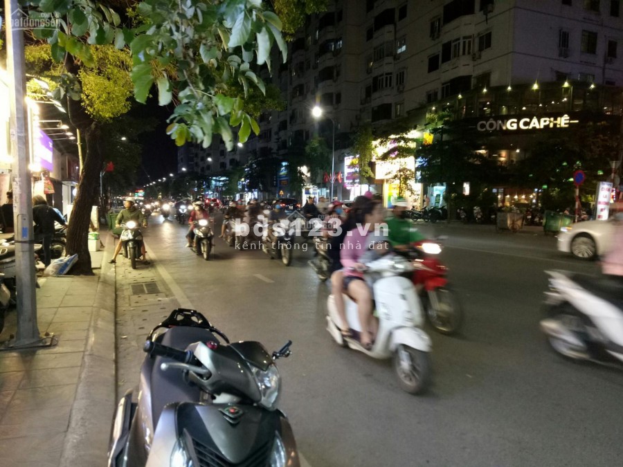10 Phòng khép kín, Doanh thu 50tr/tháng DT 50M Bán Nhà Quận Cầu Giấy Giá: 6.6 tỷ