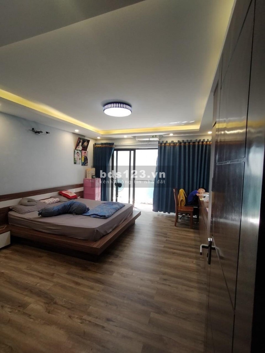 Dt 72m2, 3 tầng 4 pn, có siêu phẩm nhà đẹp Hà Đông ở ngay, phân lô vỉa hè ô tô tránh