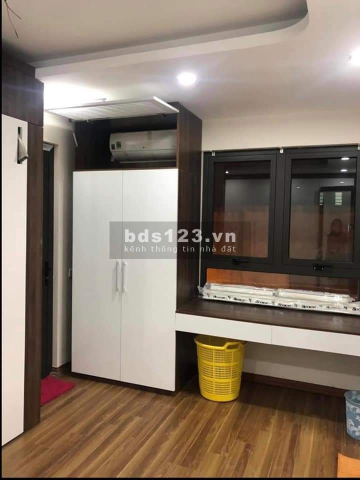 Bán nhà Lạc Long Quân,Lô Góc, 2 Mặt Ngõ, Kinh Doanh Tốt : 5.05 Tỷ