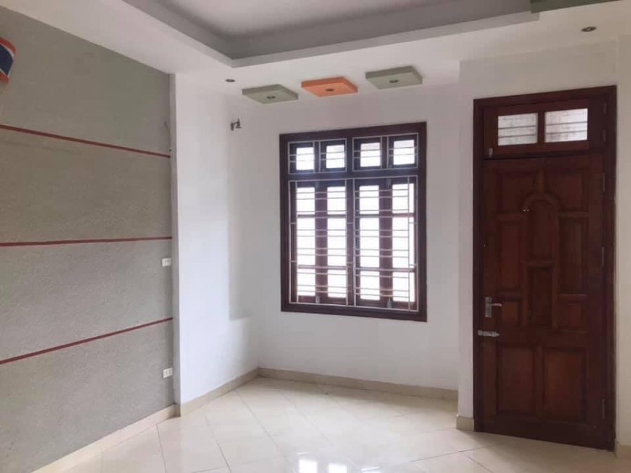 Xã Đàn dt 35m2, 6 tầng đúc, mt 4m, giá 4.8 tỷ, 3 pn, an sinh đỉnh, ô tô 3 bước ra mặt phố