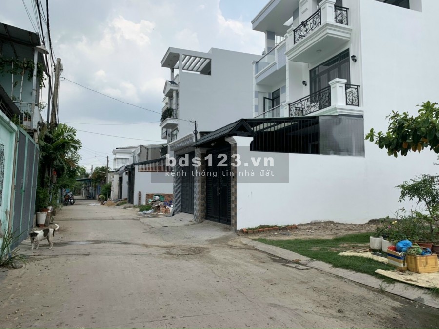Đất mặt tiền hẻm 6M thông thoáng vị trí gần ngã tư ga, sổ riêng chính chủ