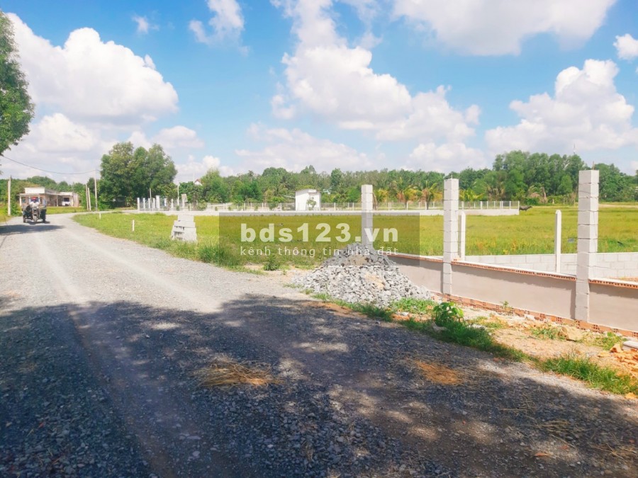 Em cần bán gấp đất nhà vườn củ chi 1000m2 giá chỉ 2 tỷ 3, quy hoạch khu dân cư