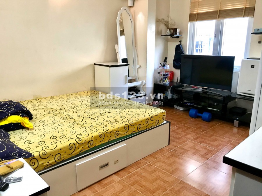 Bán nhà Đường Láng, Ngã Tư Sở, 36m2x5T, 4 phòng ngủ, chỉ 3.3 tỷ