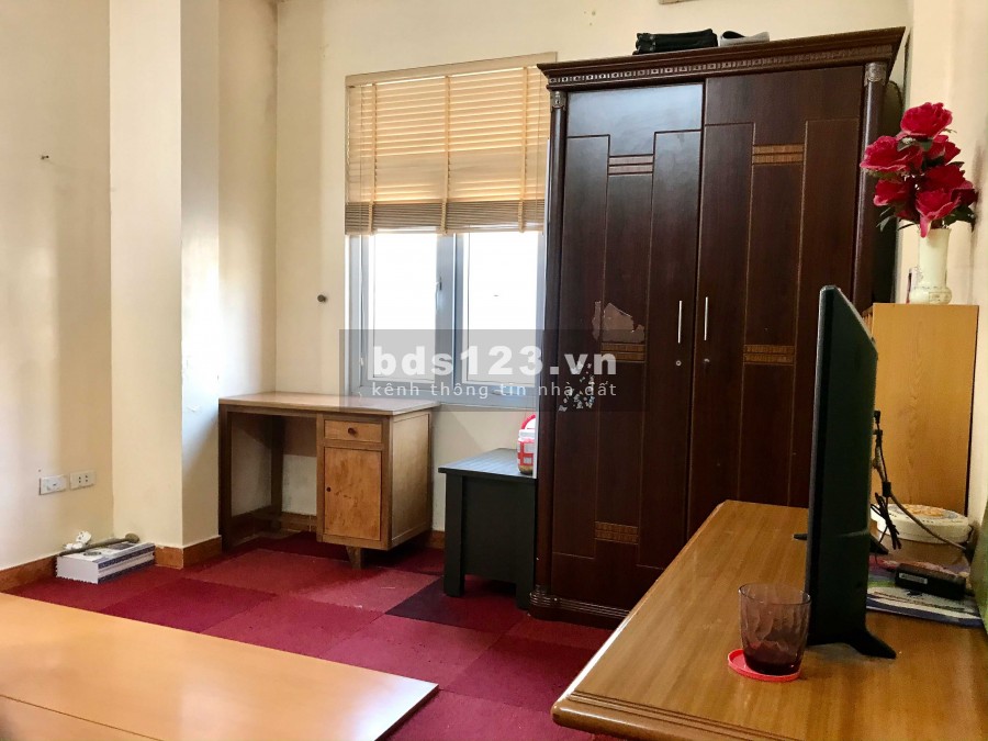 Bán nhà Đường Láng, Ngã Tư Sở, 36m2x5T, 4 phòng ngủ, chỉ 3.3 tỷ