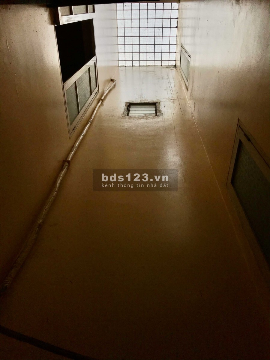Bán nhà Đường Láng, Ngã Tư Sở, 36m2x5T, 4 phòng ngủ, chỉ 3.3 tỷ