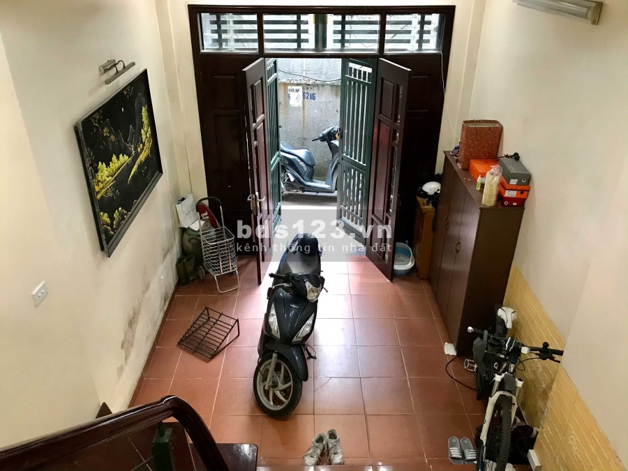 Bán nhà Đường Láng, Ngã Tư Sở, 36m2x5T, 4 phòng ngủ, chỉ 3.3 tỷ
