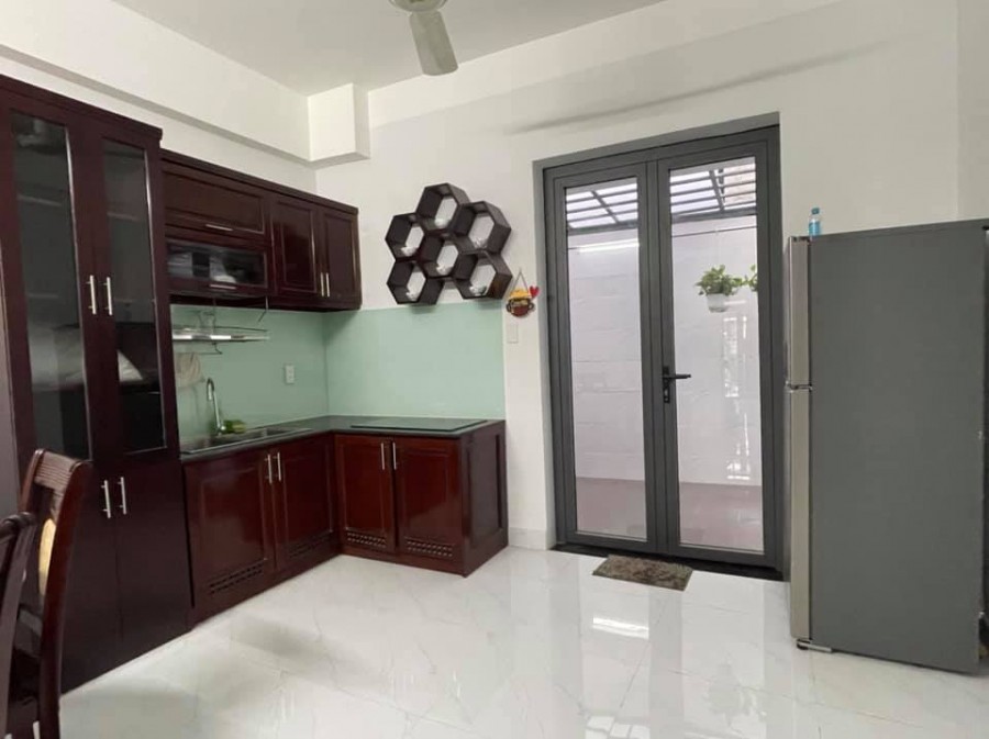 Bán Nhà 79 Nguyễn Bình, diện tích 100m2, đúc 2 tầng, giá chỉ 4.950 tỷ