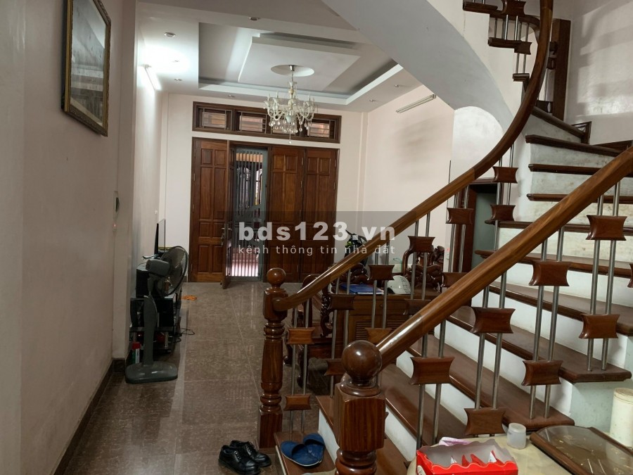 Cực nóng! Nhà phân lô quân đội Trần Vỹ, 2 mặt ngõ, gara, dân trí cao, 46m2, giá chỉ 6.5 tỷ