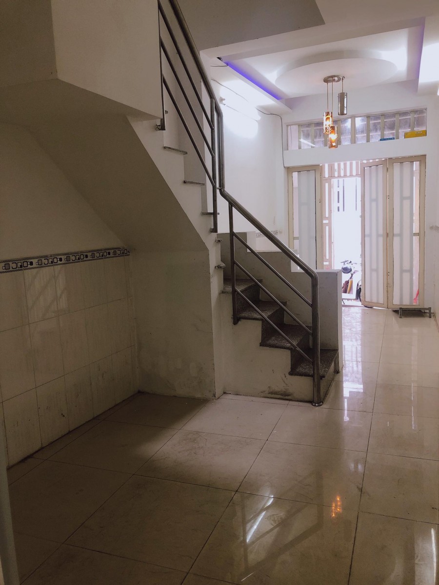 Bán nhà Phan Xích Long Phú Nhuận, dt 37m2, nở hậu, chỉ 4.8 tỷ, lh 037.6966.383