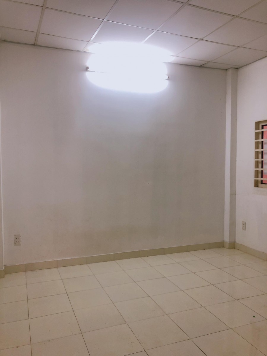 Bán nhà Phan Xích Long Phú Nhuận, dt 37m2, nở hậu, chỉ 4.8 tỷ, lh 037.6966.383