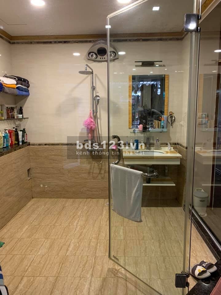 Bán nhà Quận Nam Từ Liêm 35m2x5T, lô góc 2 thoáng, ô tô đỗ cửa, giá nhỉnh 3 tỷ (TL)