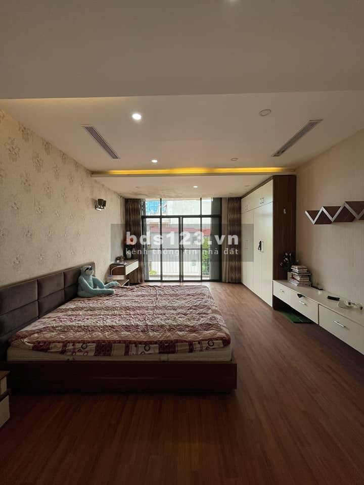 Cần bán nhà Xuân La, Quận Tây Hồ, morning đỗ cửa, thang máy, 7 tầng, giá 8.x tỷ