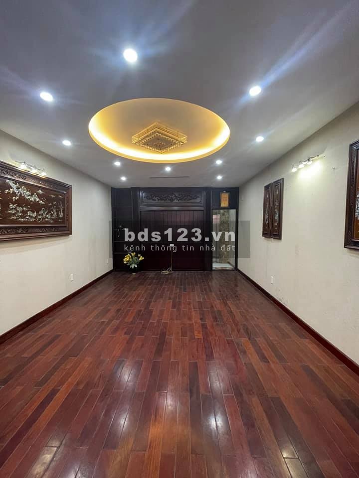 Cần bán nhà Xuân La, Quận Tây Hồ, morning đỗ cửa, thang máy, 7 tầng, giá 8.x tỷ