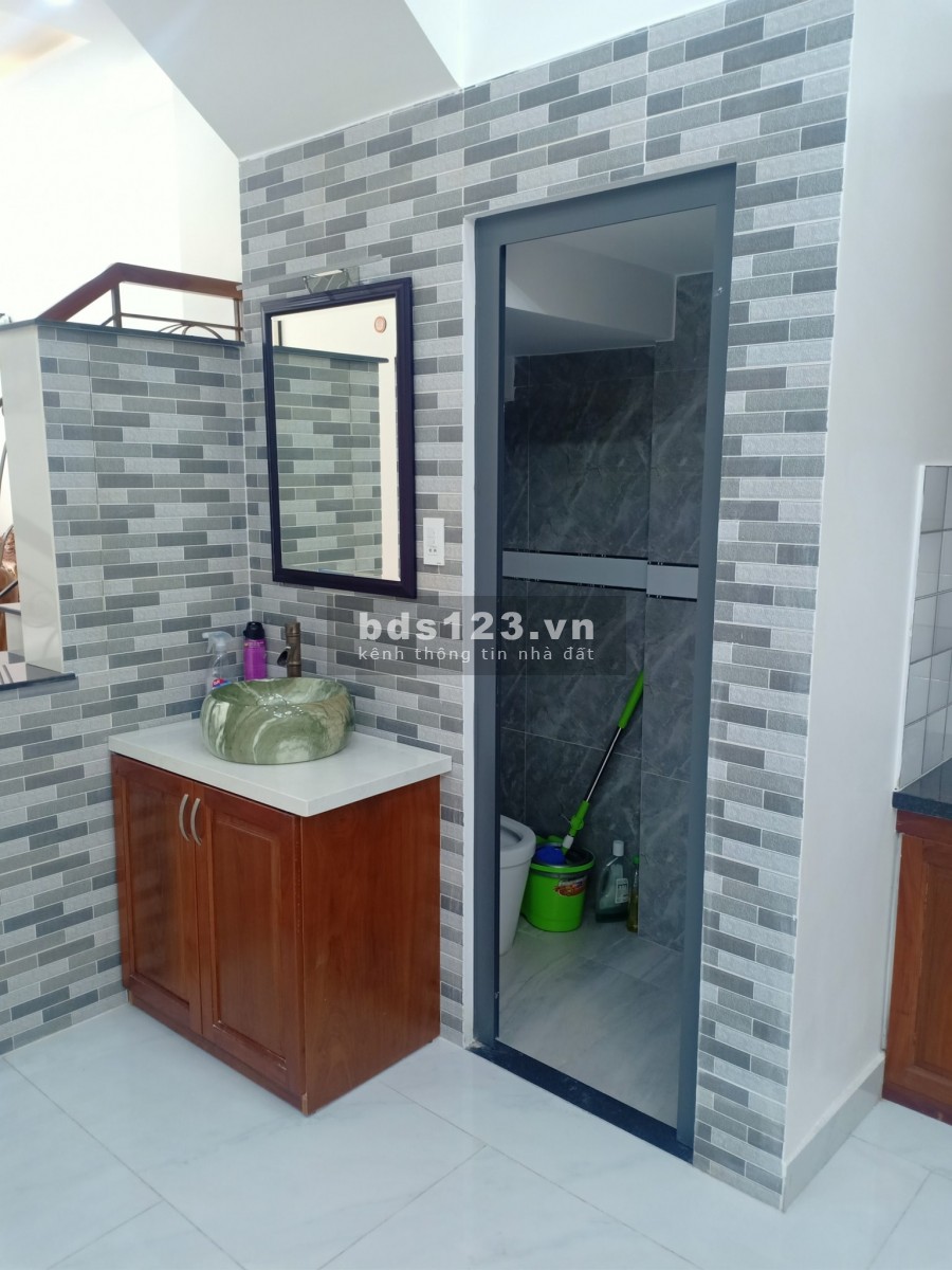 Bán Nhà Đẹp Nguyễn Ngọc Lộc, P14, Quận 10, Giá rẻ, 3.5x10m chỉ 4.1 tỷ 0982245779