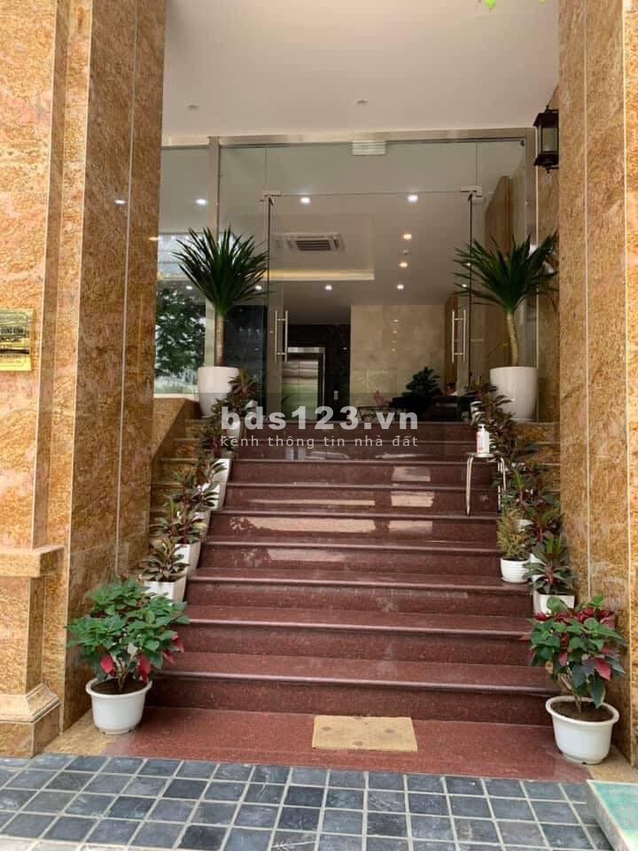 Tòa nhà văn phòng 8T thông sàn đường Trần Thái Tông, dòng tiền khủng, dt 160m2 mt 10m, giá 60 tỷ