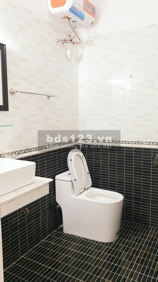 Bán nhà Cầu Giấy Ba gác đổ cửa cách ô tô 40m, dt 30m2, 5 tầng, giá 3.45 tỷ, lhcc