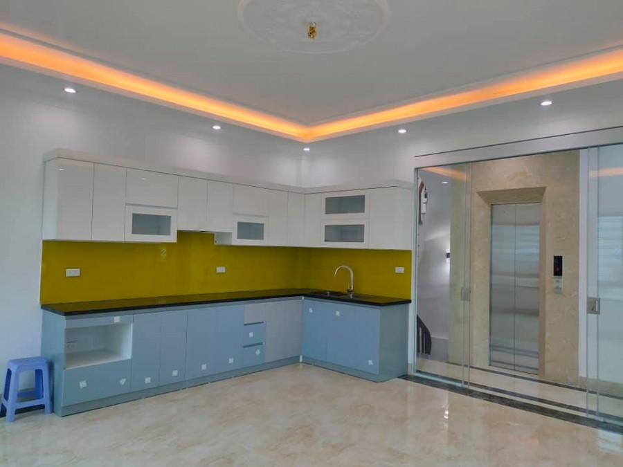 Bán nhà đường Láng, Thịnh Quang, Đống Đa, 50m, lô góc, 6 tầng thang máy, kinh doanh, giá sốc 8.5 tỷ