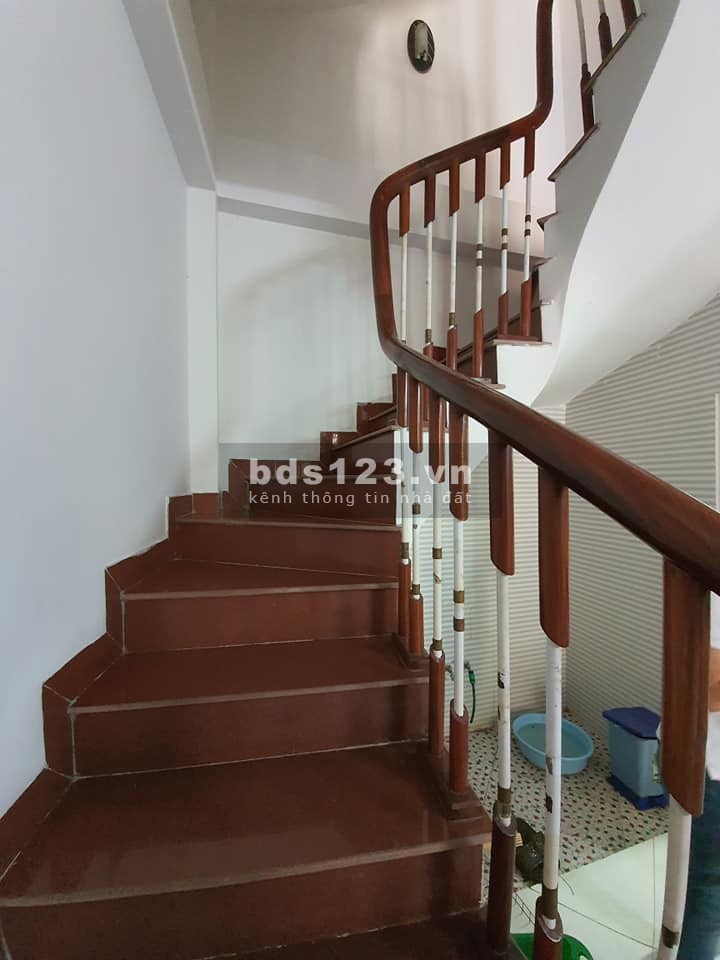 Siêu hiếm! Bán nhà 6 tầng Ái Mộ, dân xây, ô tô đỗ cửa, nhỉnh 3 tỷ, an sinh đỉnh.