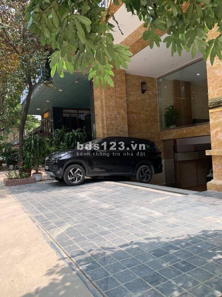 Tòa nhà văn phòng 8T thông sàn đường Trần Thái Tông, dòng tiền khủng, dt 160m2 mt 10m, giá 60 tỷ