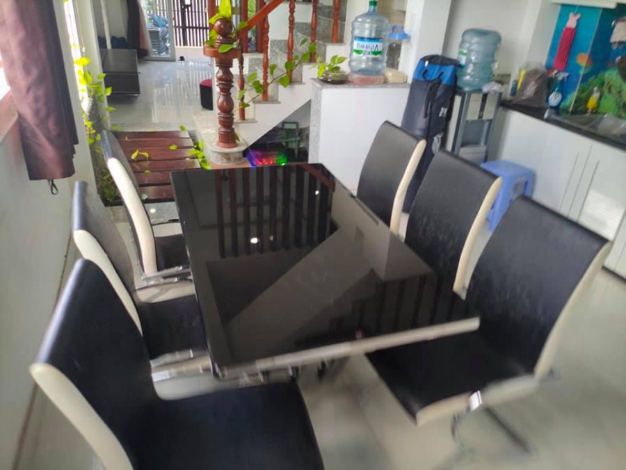 Bán nhà hẻm xe hơi ngủ trong nhà 71m2, 4 tầng đúc, giá 5.6 tỷ Thạnh Xuân, Quận 12