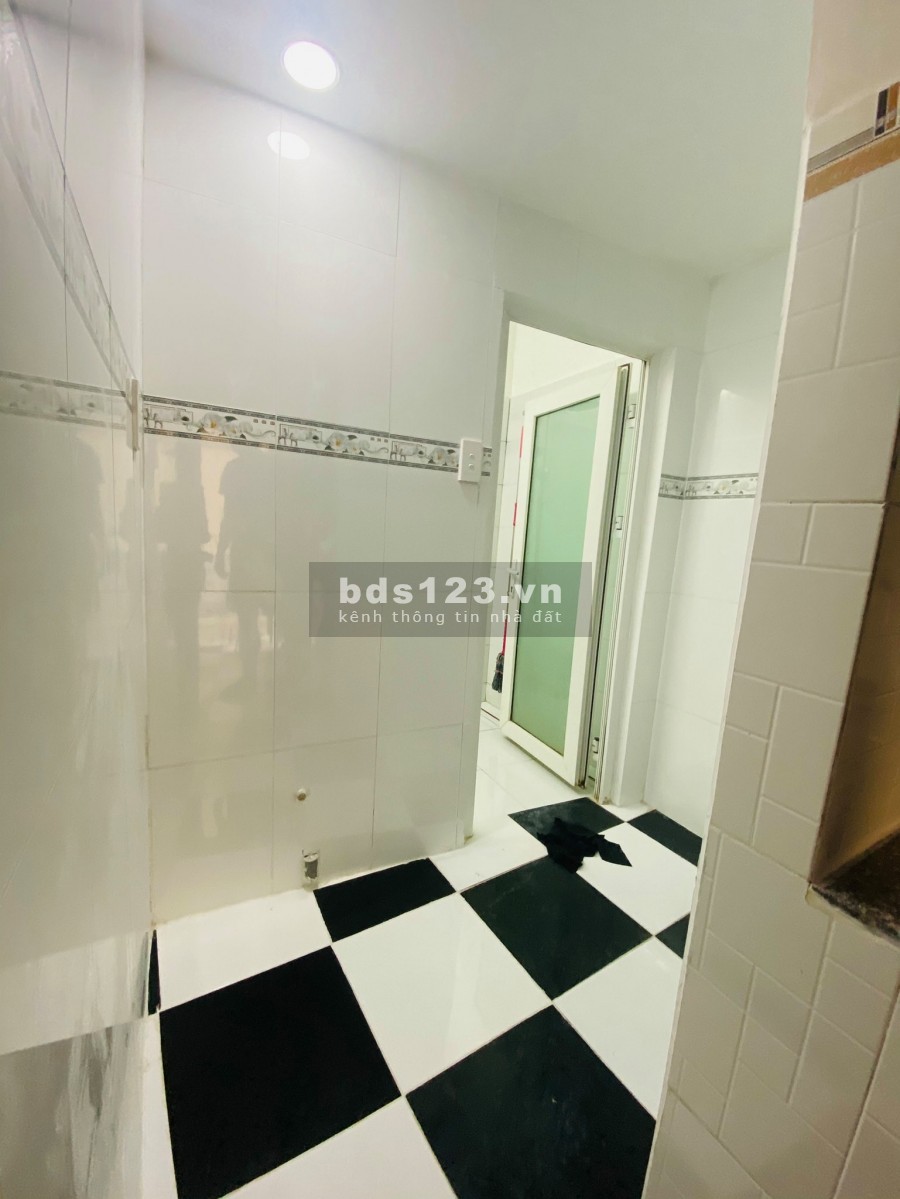 Cần bán nhà Đường số 7 Quận Gò Vấp diện tích 33m2 giá bán 3.7 tỷ, đúc kiên cố