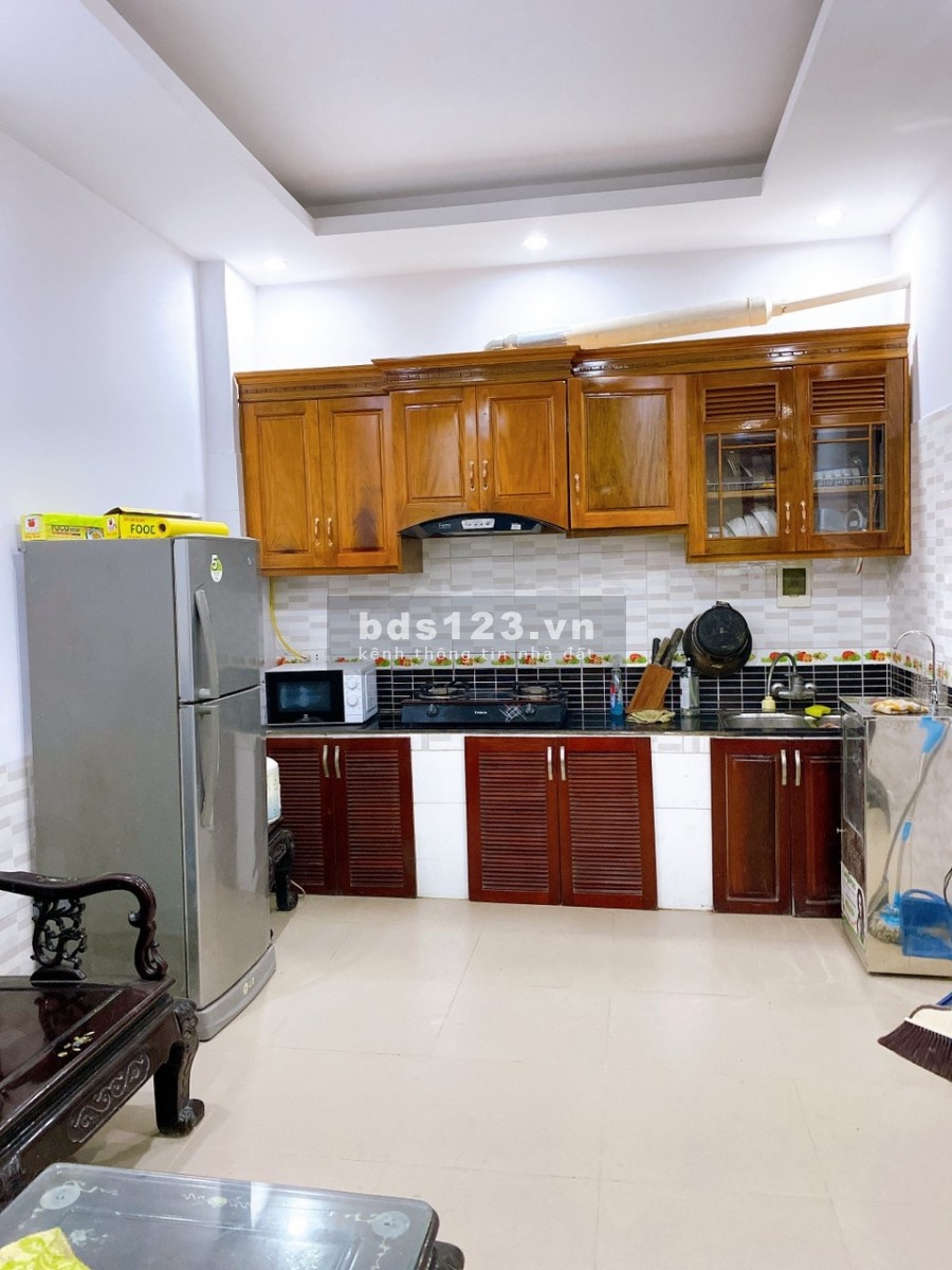 Siêu phẩm nhà Tân Mai, gần phố, full nội thất, dt 25m2, giá nhỉnh. 2 tỷ