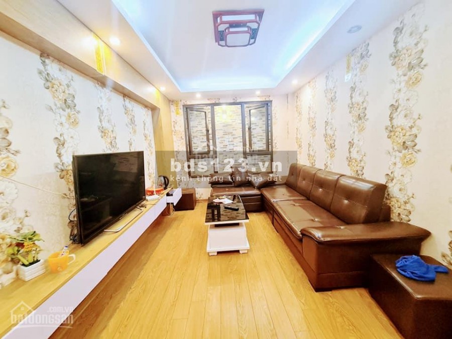 Tôi bán nhà 3,5 tầng ngõ 0to 18 lốp 38m giá bán 3,15 tỷ phố Hữu Hưng Tây Mỗ, lhcc