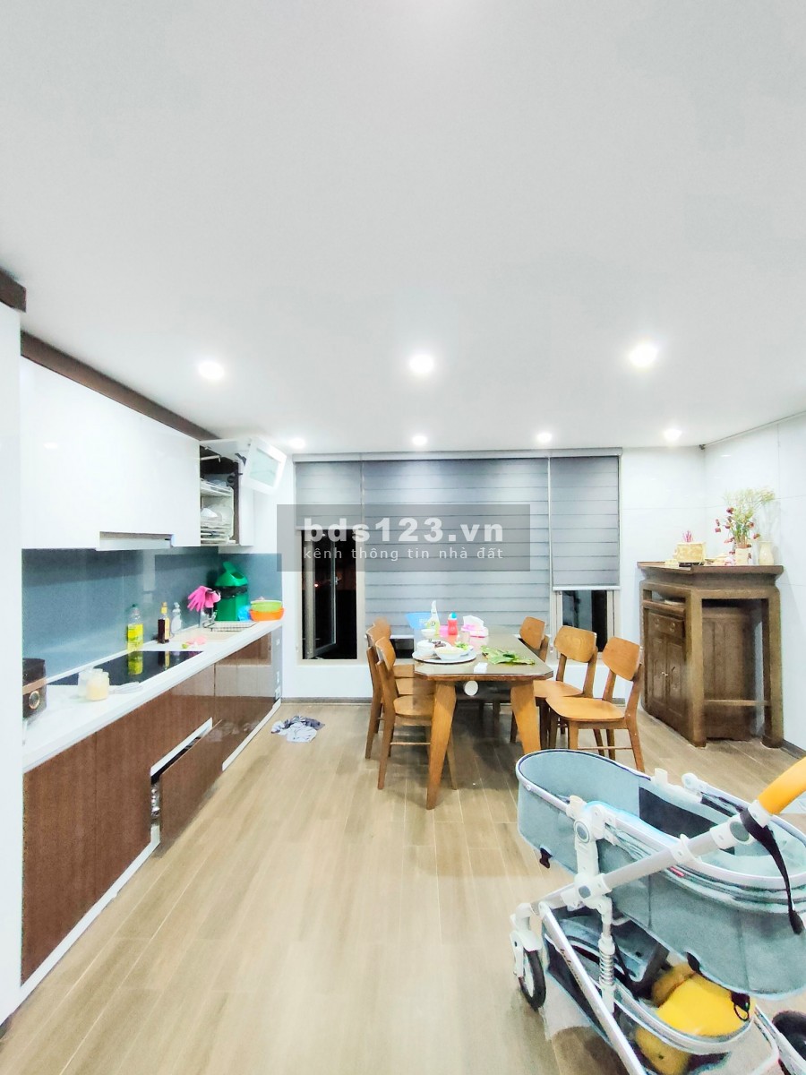 Nhà liền kề Văn Khê, 6 tầng, thang máy, nội thất xịn, hiệu suất cho thuê cao, kinh doanh chỉ 12 tỷ
