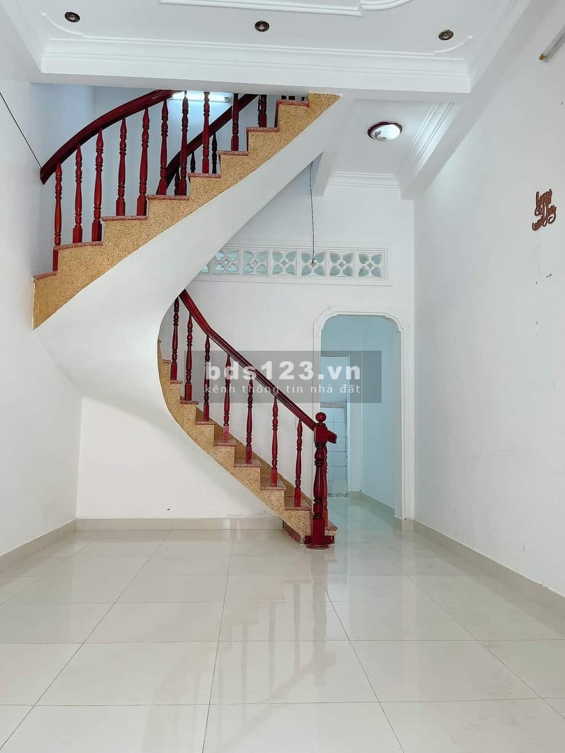 Hẻm xe hơi 5m 3 căn ra mặt tiền Nguyễn Văn Khối phường 8 Gò Vấp 43m2 4 tỷ 3 TL