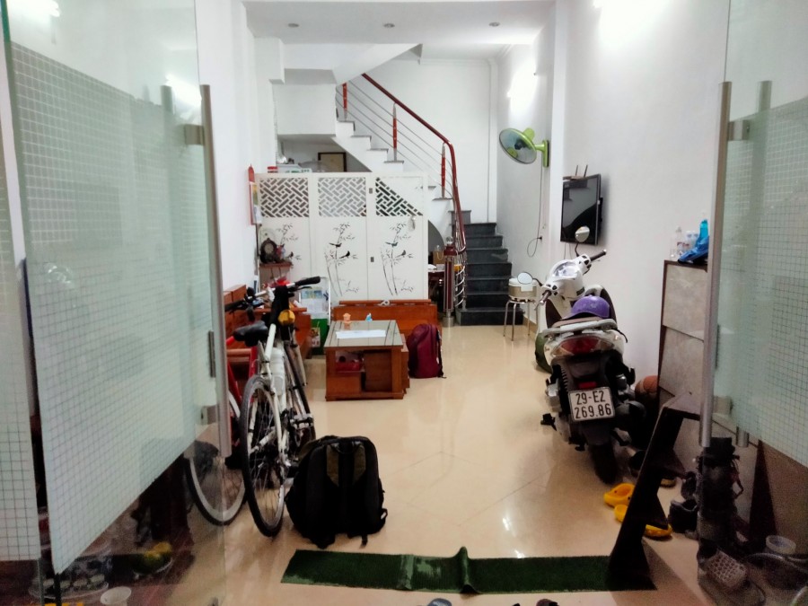 Trung tâm Đống Đa vị trí đẹp lô góc 20m ra phố giá bán chỉ 3.85 tỷ