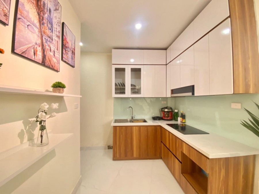 Bán nhà ngõ Cống Trắng, dt 43m2, 4 tầng, giá bán 4.3 tỷ tặng toàn bộ nội thất 5 sao