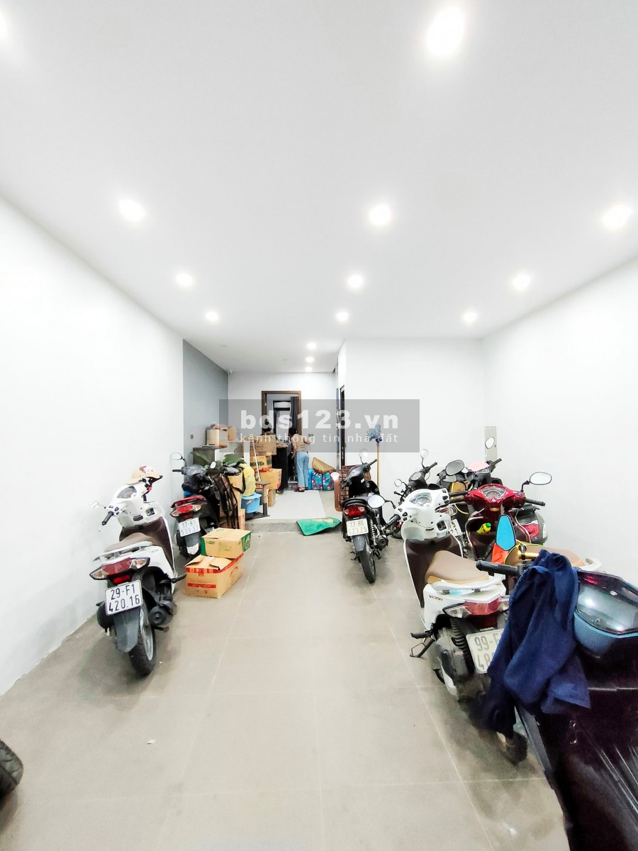 Nhà liền kề Văn Khê, 6 tầng, thang máy, nội thất xịn, hiệu suất cho thuê cao, kinh doanh chỉ 12 tỷ