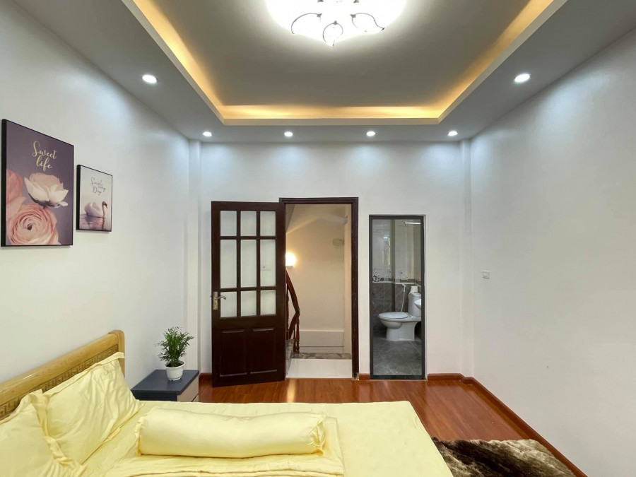 Hàng hiếm sài đồng diện tích 77m2, 3 tầng, mt 3,7m giá bán 3 tỷ 7 chốt ngay