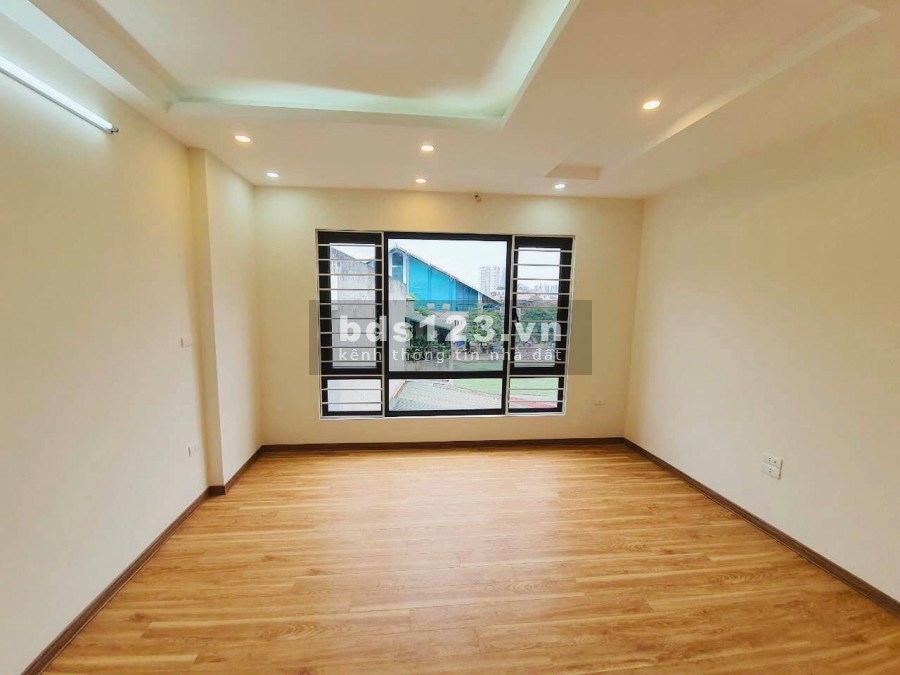 Bán nhà nguyên căn đường Trần Quốc Vượng, 51m2, 5 tầng, mặt tiền 4.4m, giá chỉ 3.75 tỷ