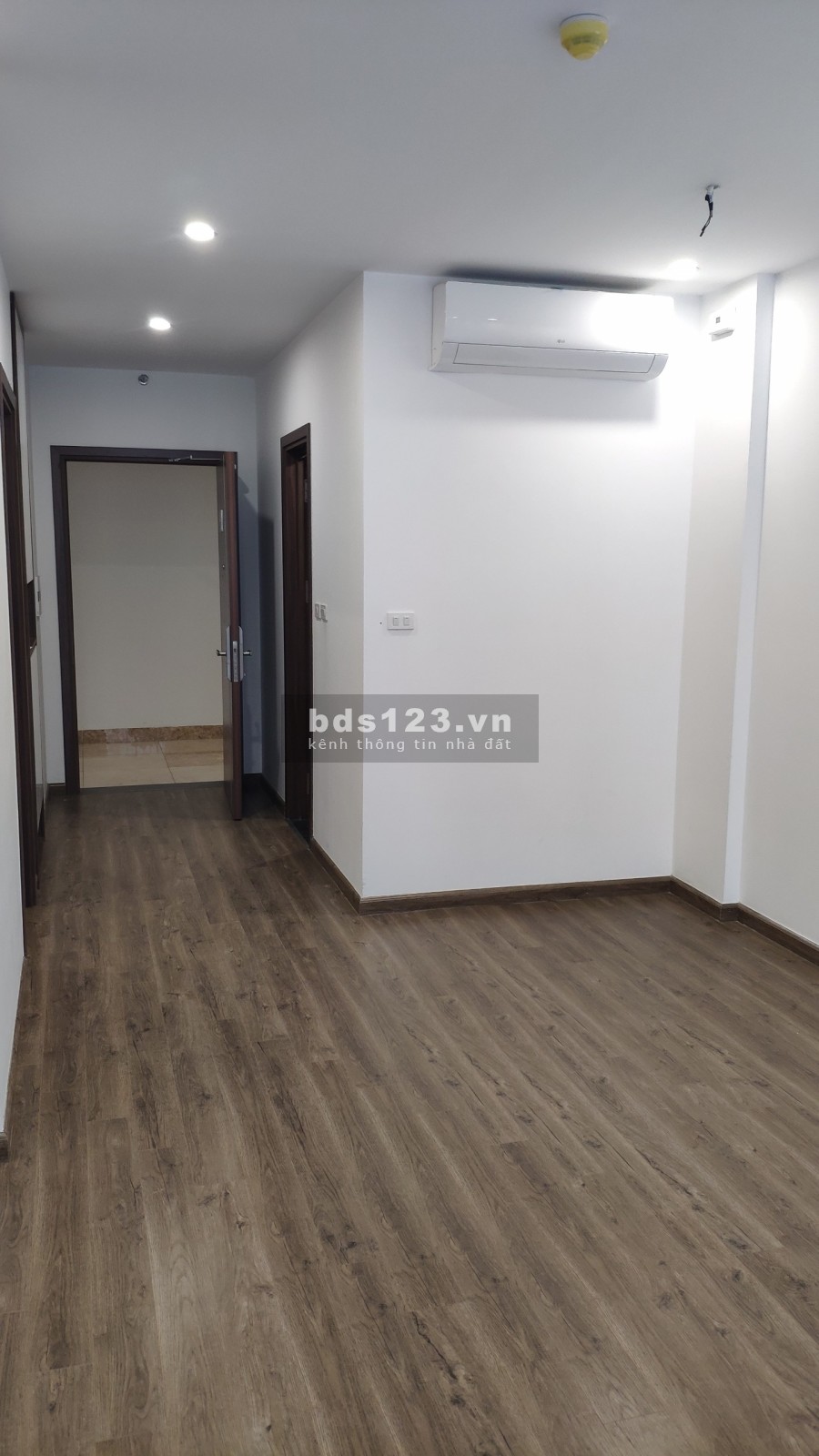 Cho thuê căn hộ cao cấp 3PN Green Pearl 378 Minh Khai đồ cơ bản