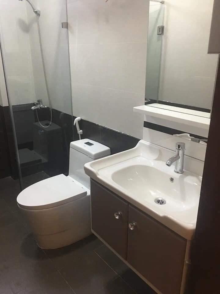 Cho thuê 1 tỷ 2/năm, Đống Đa, 33 phòng, 7 tầng, full phòng, nhỉnh 11 tỷ. LH 0975823216