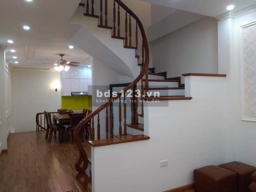 Bán nhà phố Hà Trì. 5 tầng đẹp như mới không có giá rẻ hơn, giá bán 2.6 tỷ