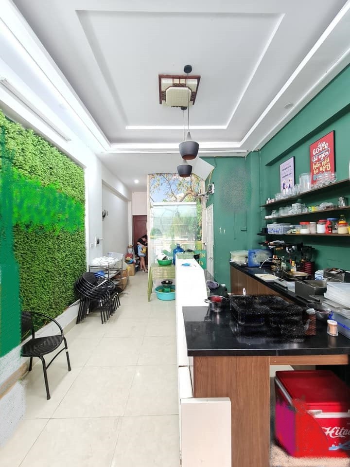Bán Nhà Trần Thái Tông, CG, DT: 57m2. 7T, Thang Máy, ôtô vào nhà. Giá 13 tỷ7
