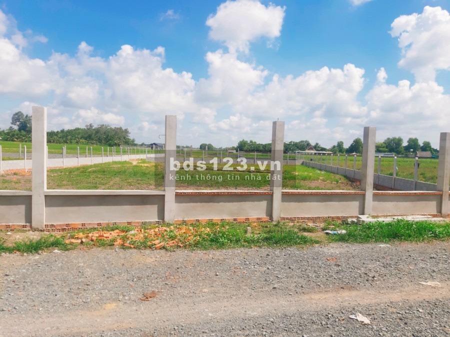 Em cần bán gấp đất nhà vườn củ chi 1000m2 giá chỉ 2 tỷ 3, quy hoạch khu dân cư