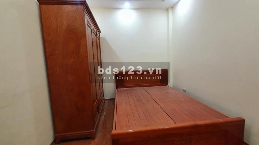 Ngọc Thụy phân lô Quân Đội, nhà đẹp 2 mặt thoáng, ô tô đỗ cửa, dt 36mx4 có 3.2 tỷ