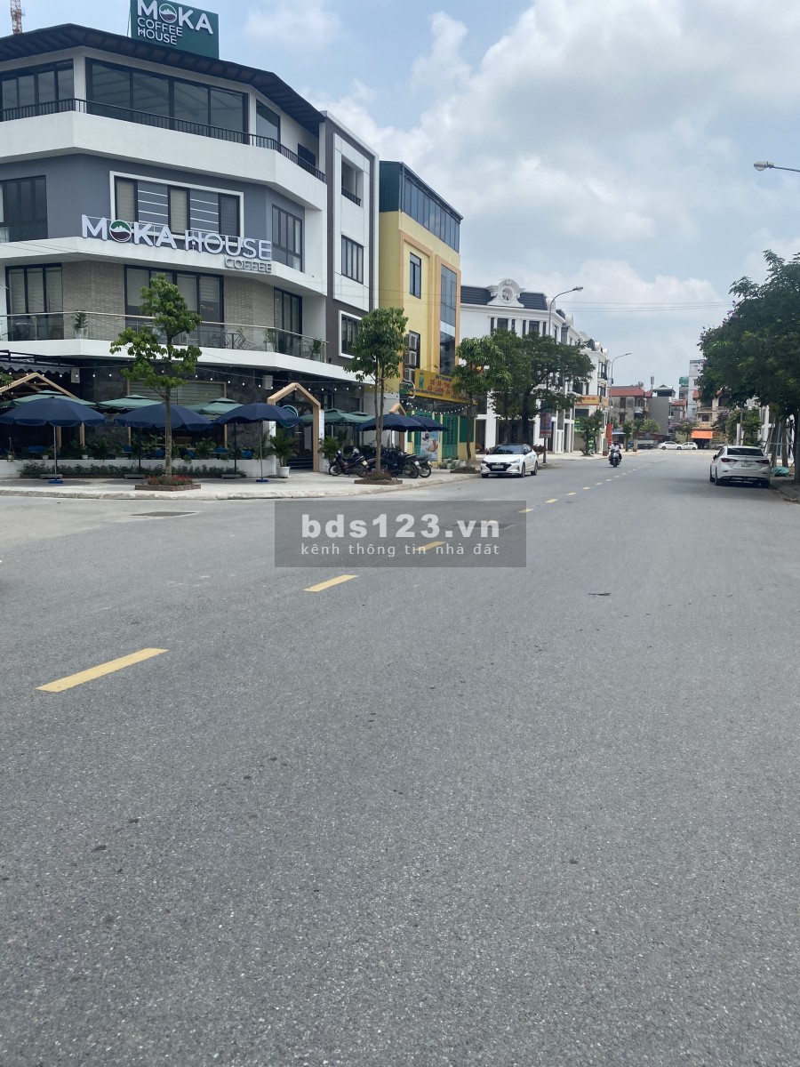Trâu Quỳ đất đấu giá khu 31ha sát ngay khu biệt thự liền kề, dt 110m2 giá 7.9 tỷ