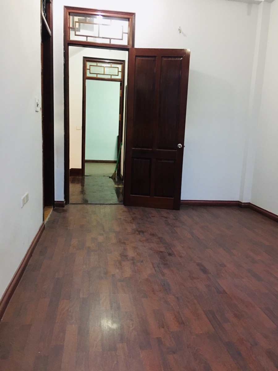 Bán nhà phân lô đối diện sân vận động mỹ đình 56m2, 5 tầng SĐCC