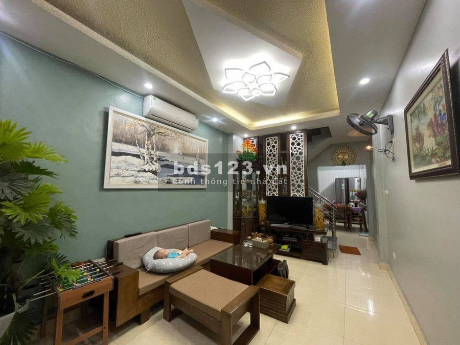 Bán nhà 3 căn ra mặt tiền 5 phòng ngủ, dt 50m2, giá 4.5 tỷ, Phú Thọ Hoà, Quận Tân Phú