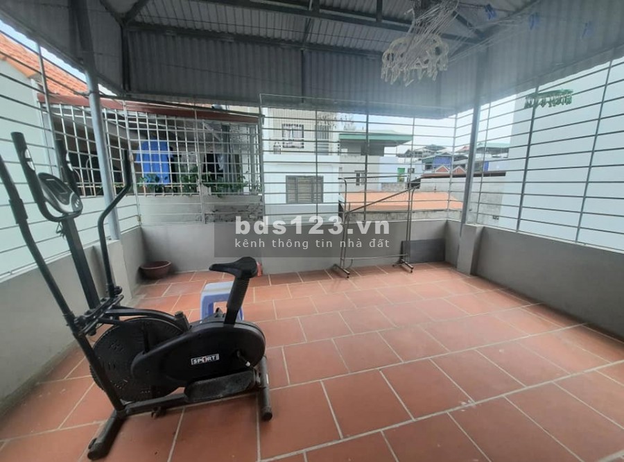Bán nhà phân lô, có gara ô tô Hoàng Quốc Việt, Nghĩa Tân, Cầu Giấy dt 40m2 giá 5.09 tỷ