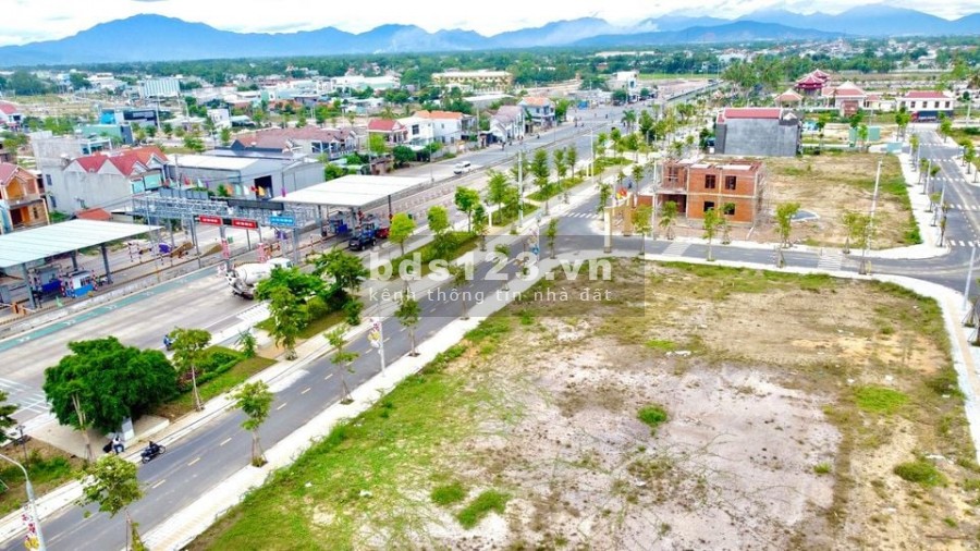 Đất Thị xã Điện Bàn 136m² Giá 600 triệu trả góp 25 năm, hoàn thiện 100%, đã có sổ